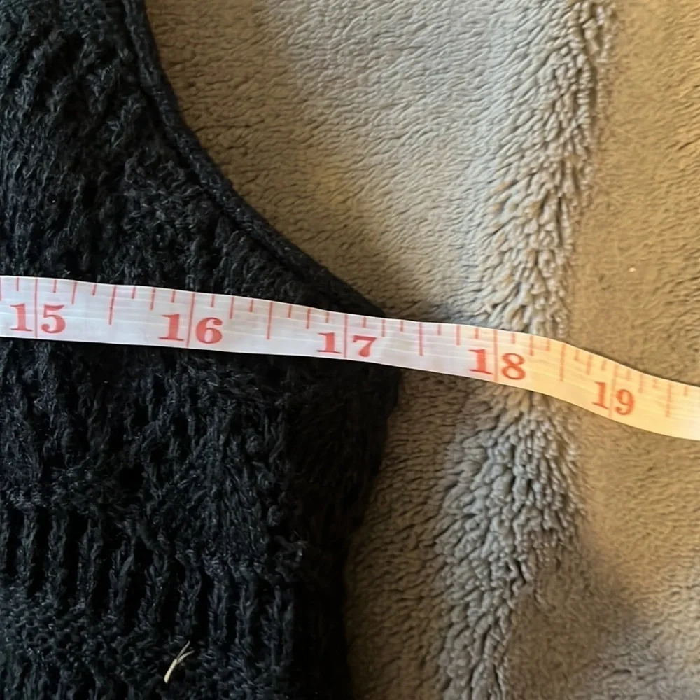 BLACK button up sleeveless cardigan - Picture 9 of 11